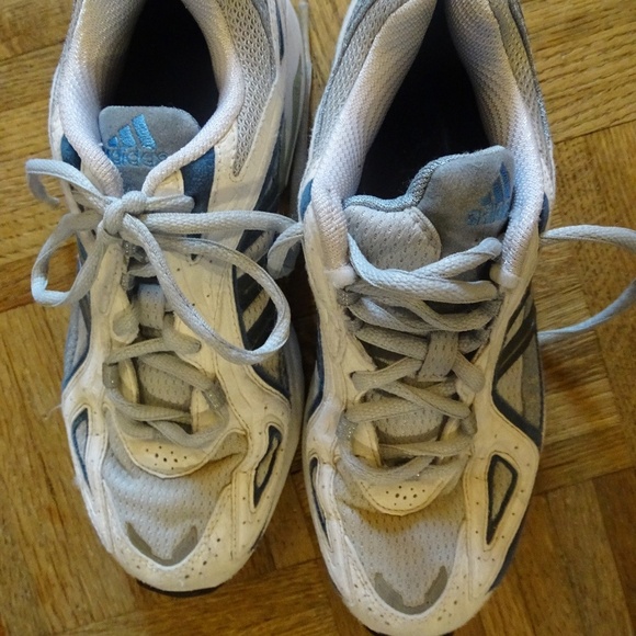 EUC ADIDAS RUNNERS - Picture 1 of 4